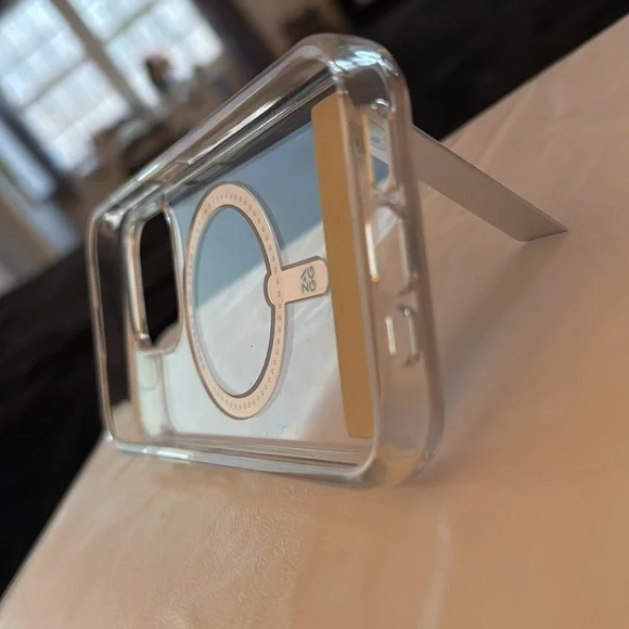 IPHONE 15 PRO ZAGG CASE - Picture 4 of 4